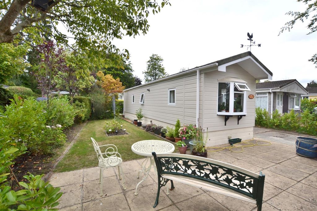 Property photo 1 of 14 Pati, Garden.Jpg