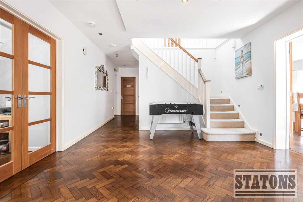 Property photo 3 of 23 Picture No. 03