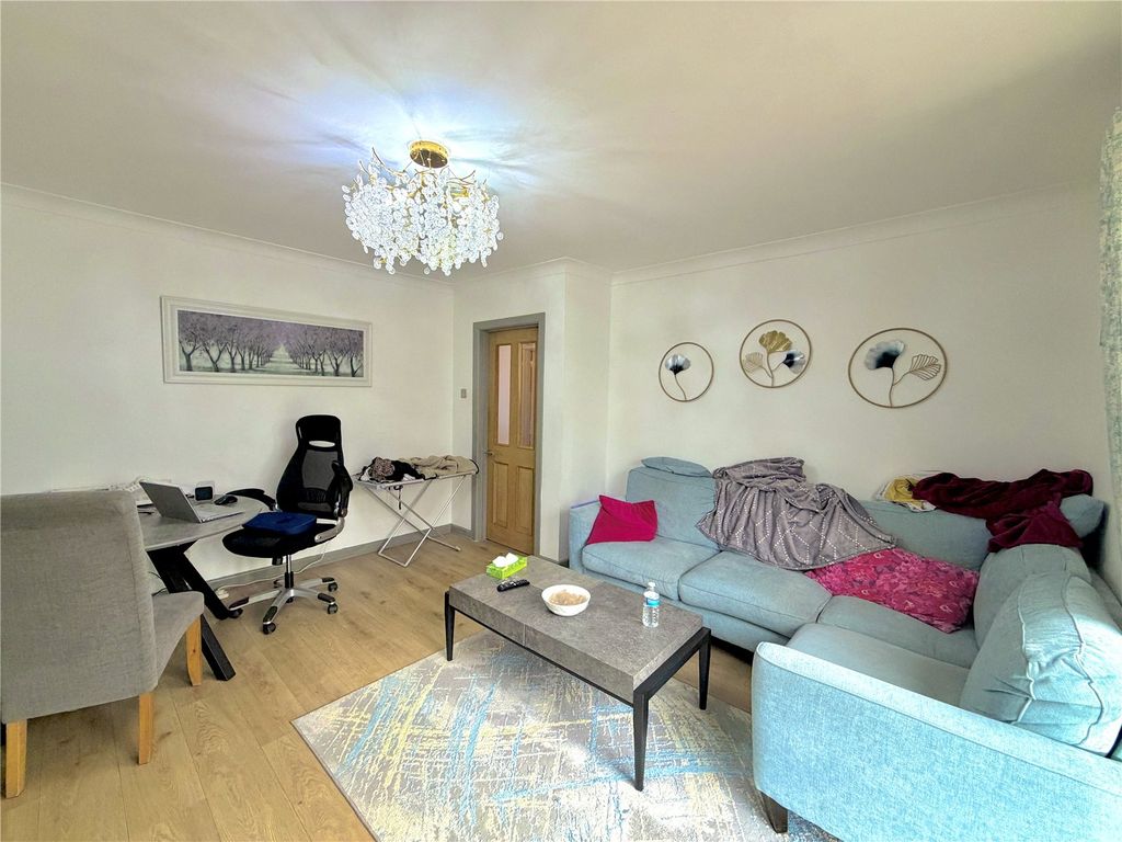 Property photo 2 of 11 Picture No. 04