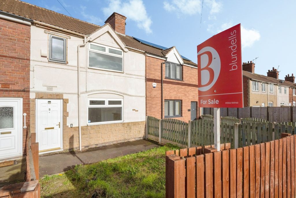 Property photo 1 of 15 Front