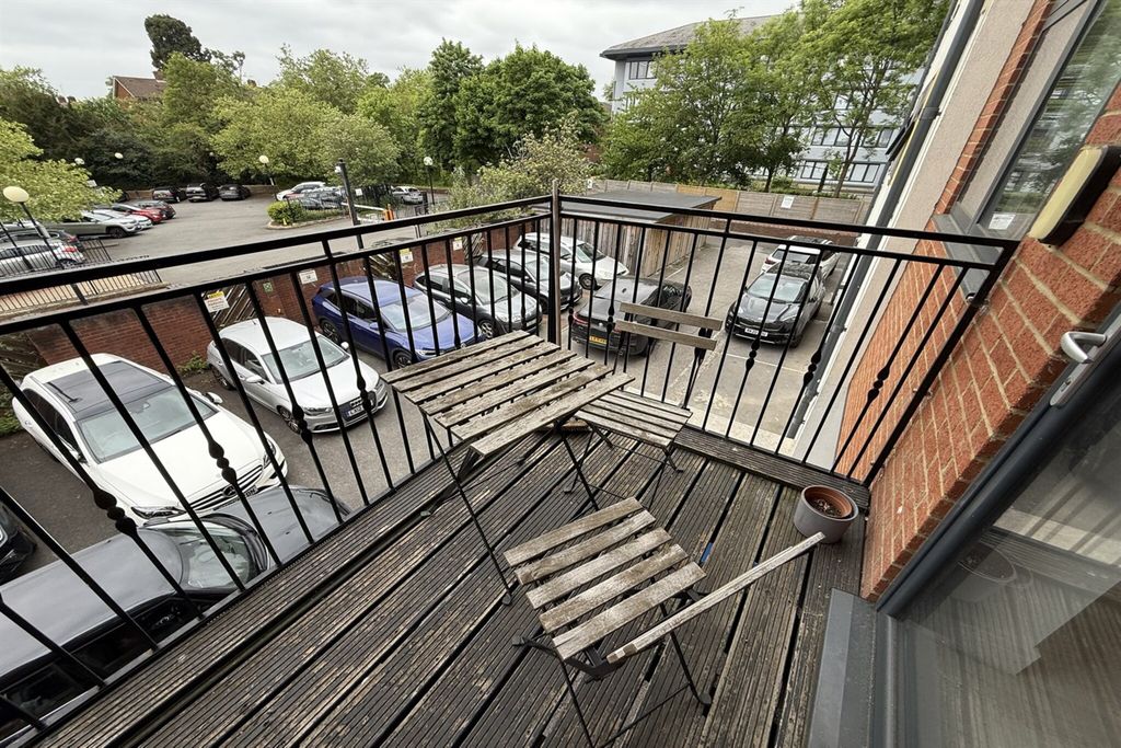 Property photo 2 of 12