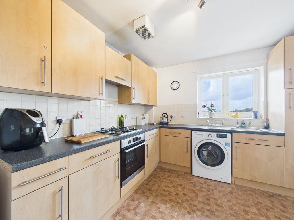 Property photo 2 of 16 Picture No. 10