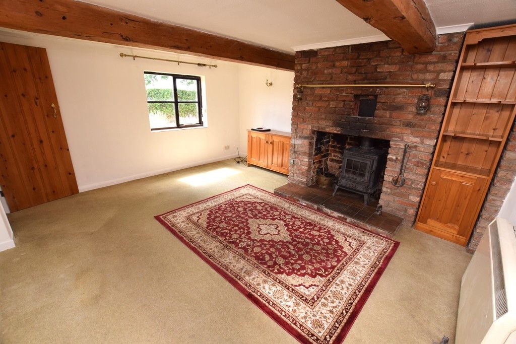 Property photo 3 of 21 Living Room