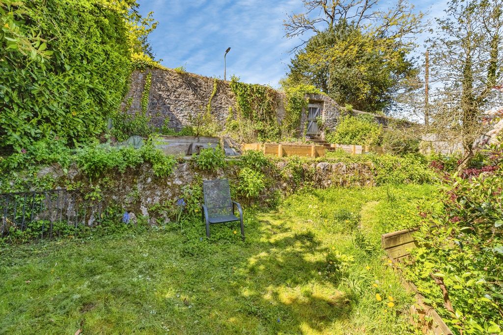 Additional image 37 of 4 bed semi-detached house for saleCourtenay Road, Newton Abbot TQ12