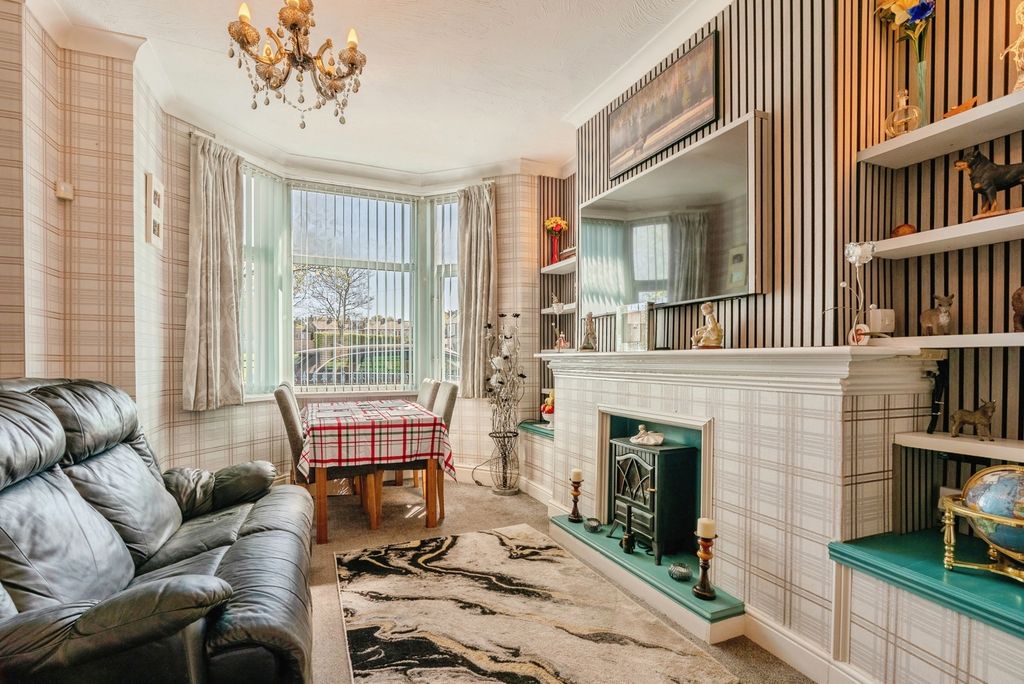 Property photo 2 of 23 Pbox-Img.Jpg