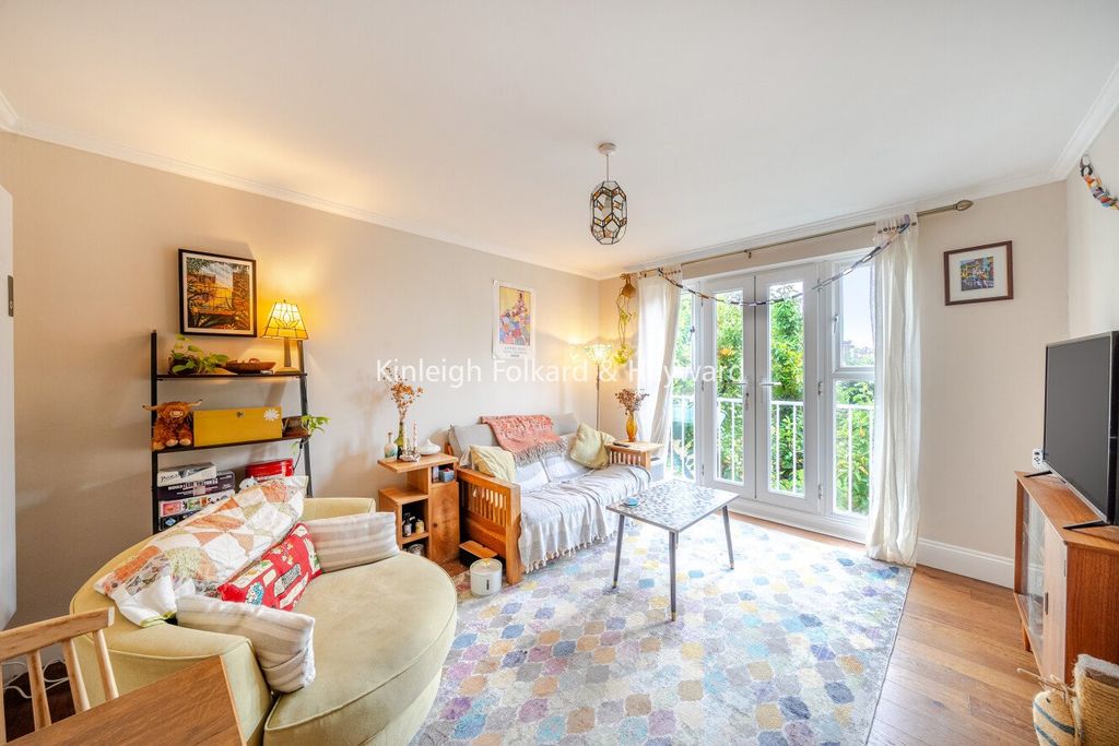 Property photo 2 of 11 Picture No. 14