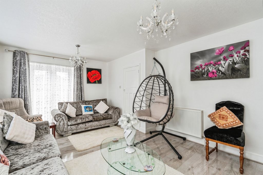 Property photo 3 of 18