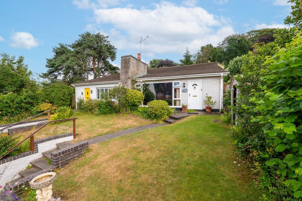 Property photo 1 of 32