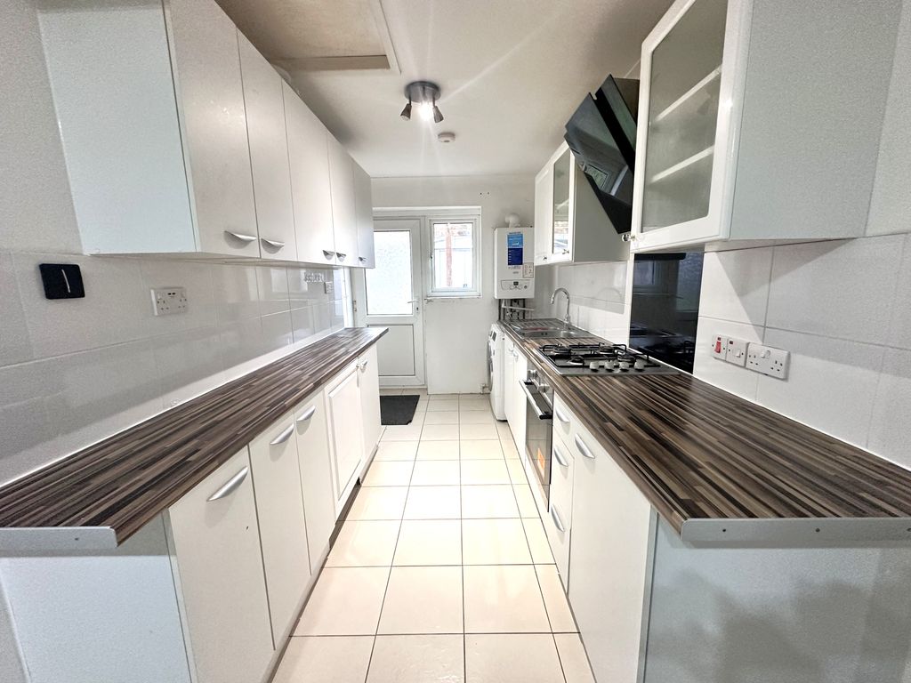 Property photo 2 of 14 Image