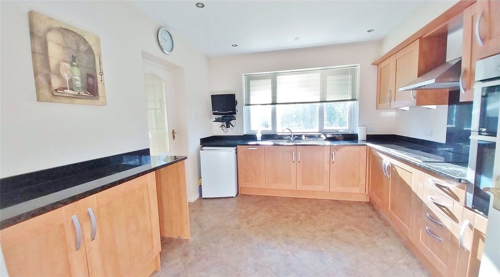 Property photo 3 of 13 Picture No. 05