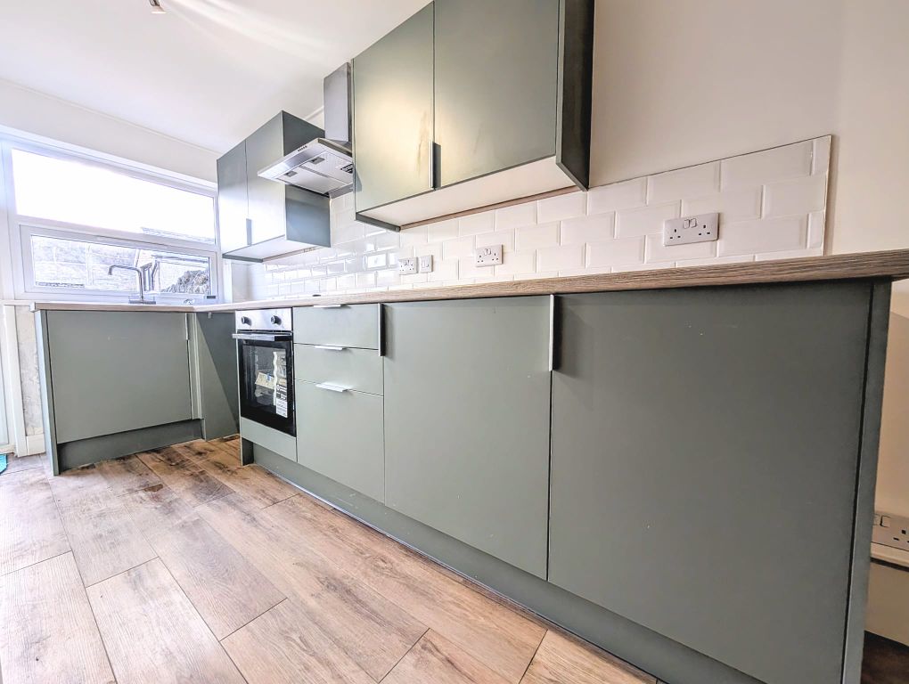 Property photo 2 of 10 Bedroom 1