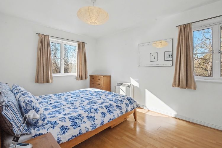 Property photo 1 of 10 324882