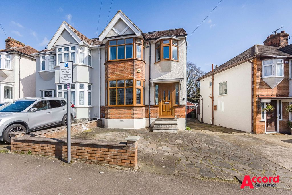 Property photo 1 of 23