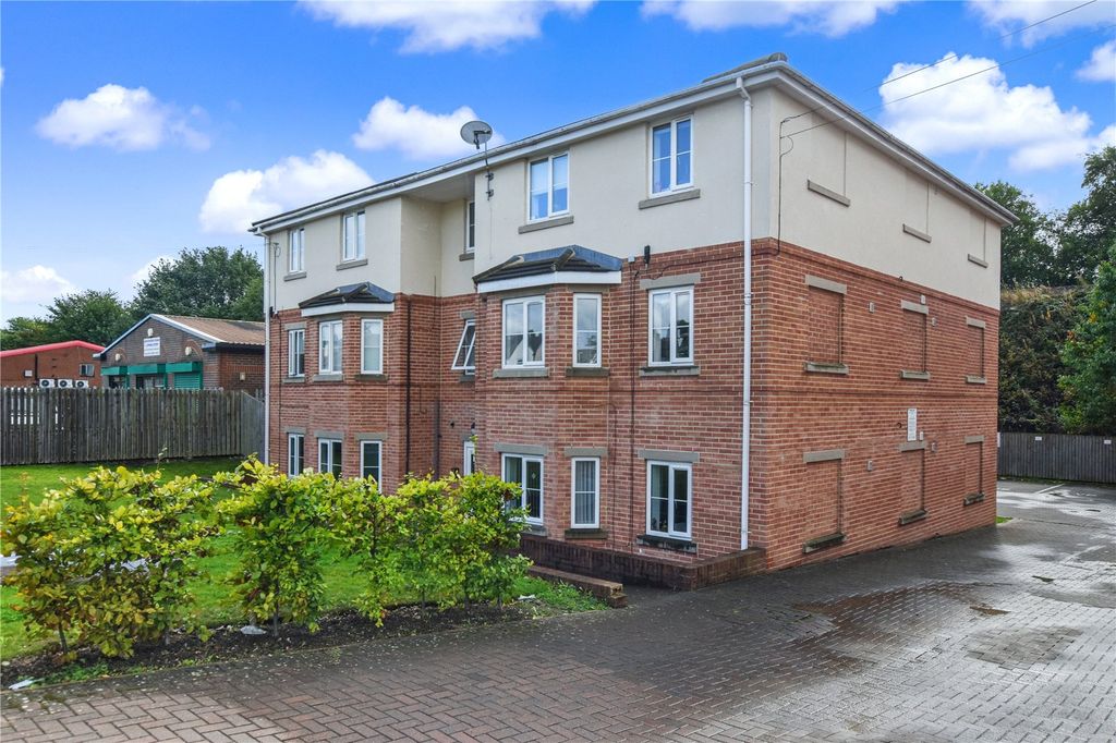 Property photo 1 of 10 Picture No. 15