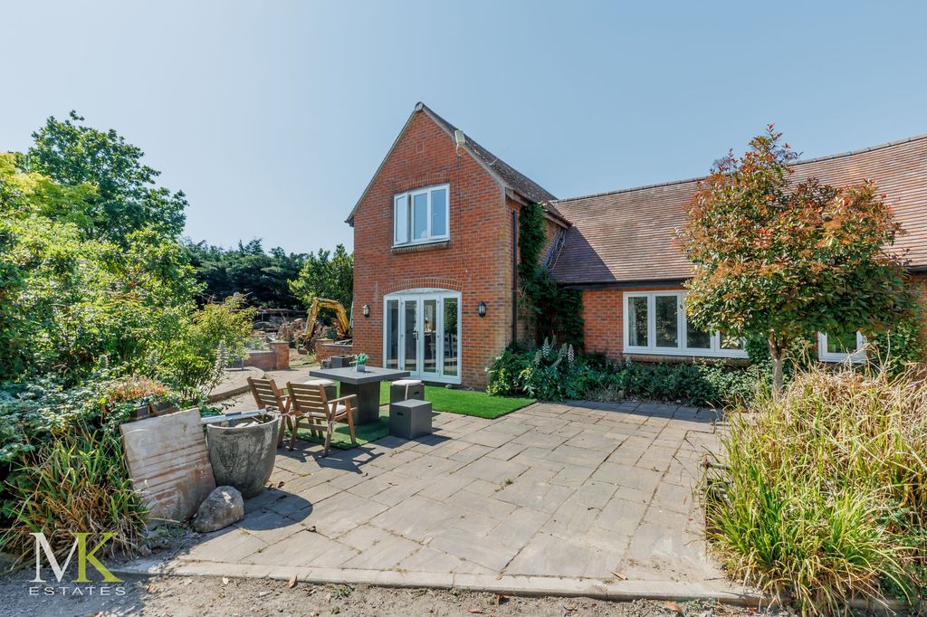 Property photo 1 of 18