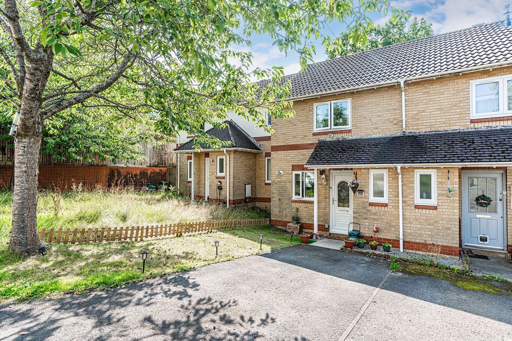 Property photo 2 of 23