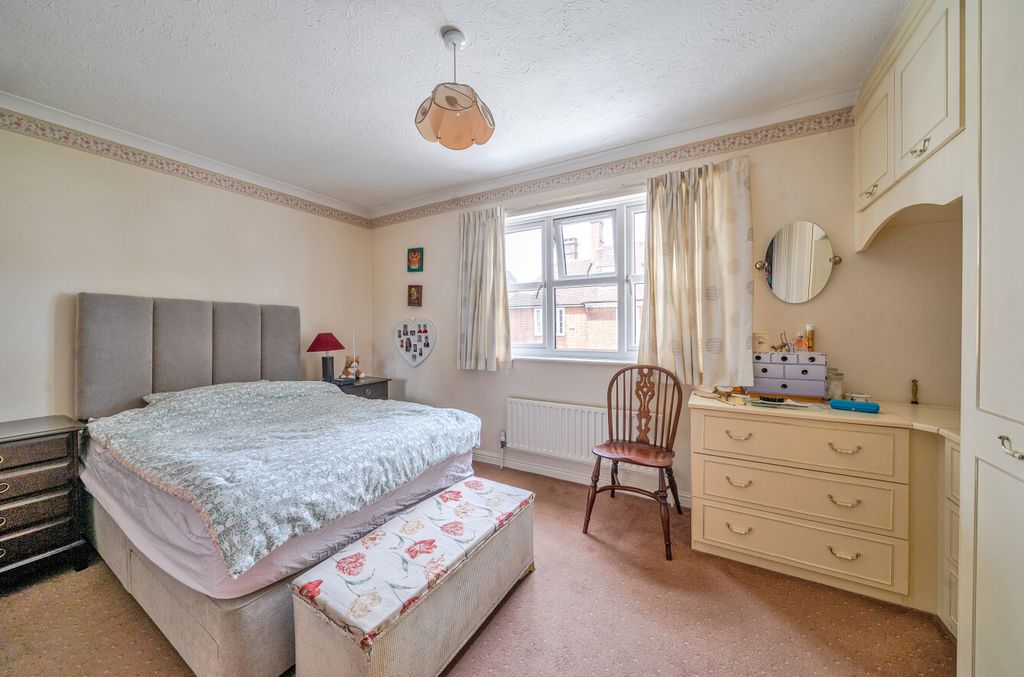 Property photo 3 of 14 1315502-1-6877Ae3...
