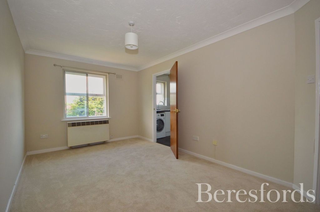 Property photo 3 of 10 Picture No. 07