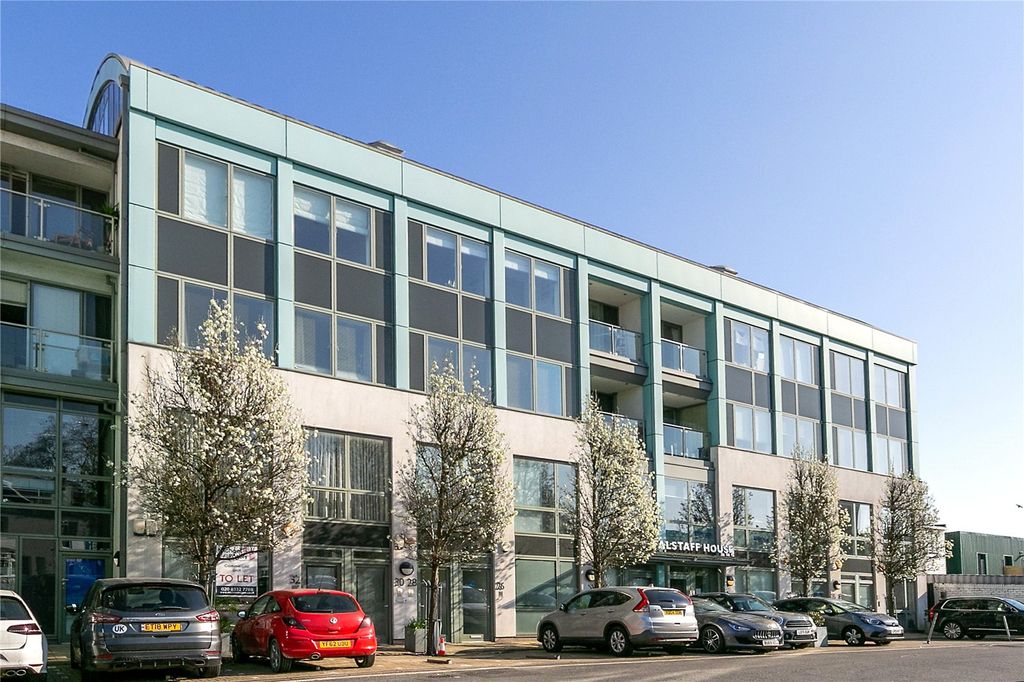 Property photo 1 of 10 Picture No. 02