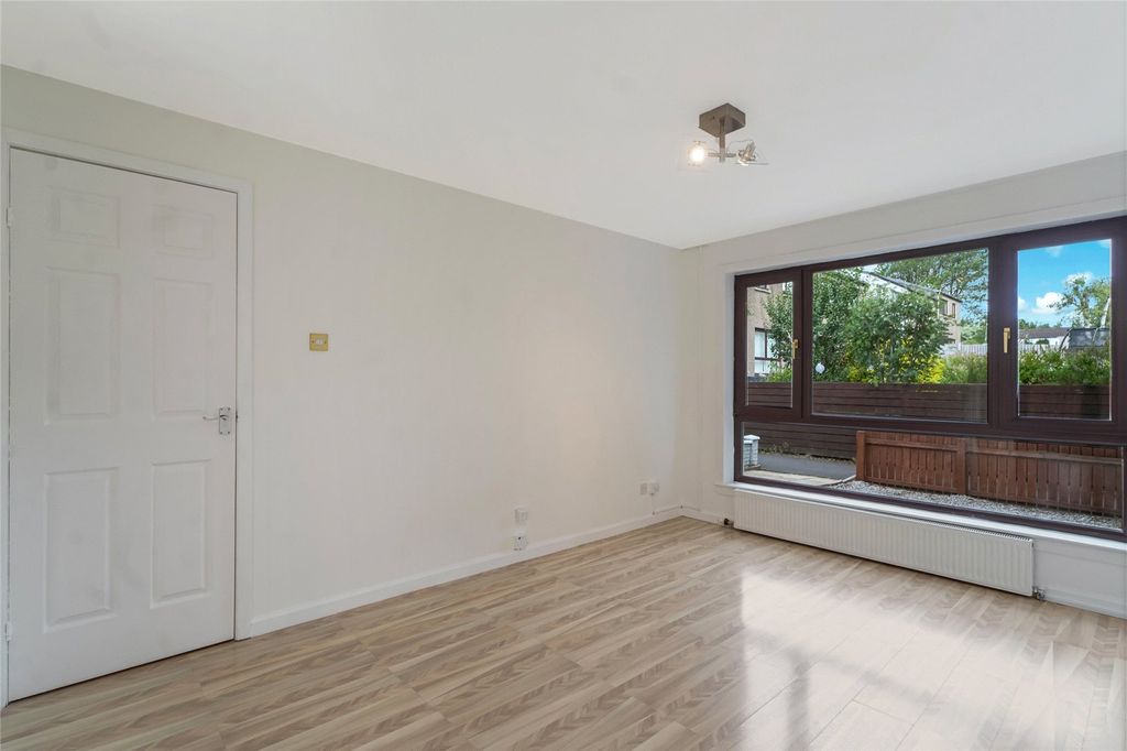 Property photo 3 of 21 Picture No. 04