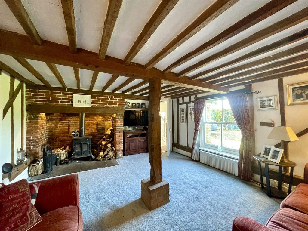 Property photo 2 of 43 Picture No. 11