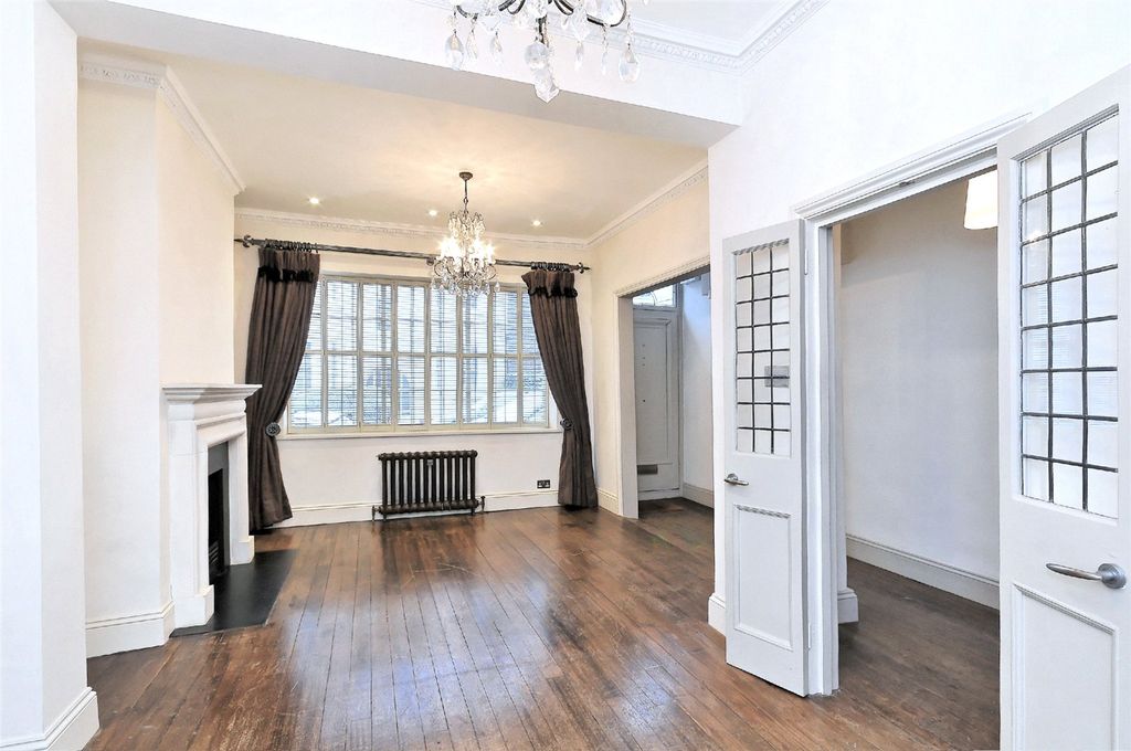 Property photo 2 of 7 Picture No. 32