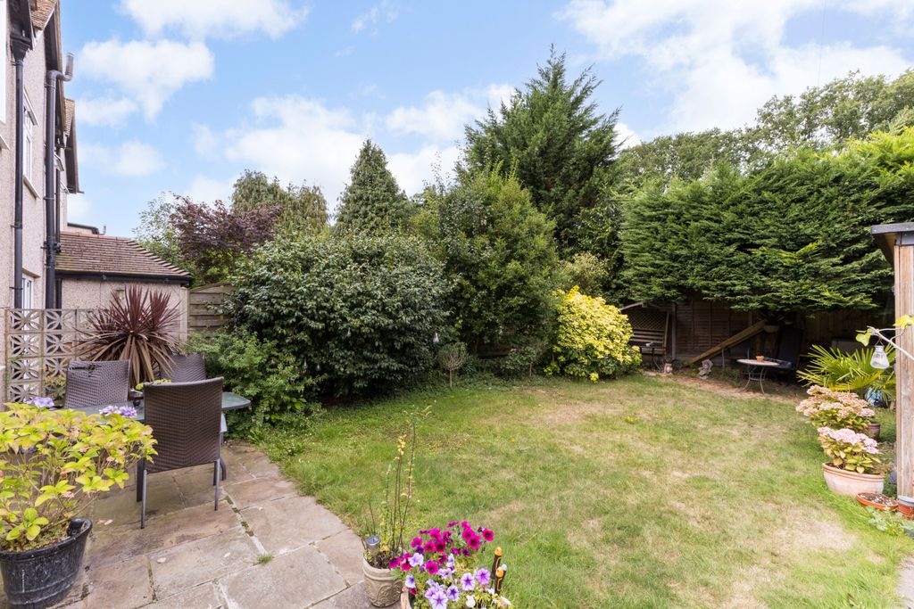 Property photo 1 of 21