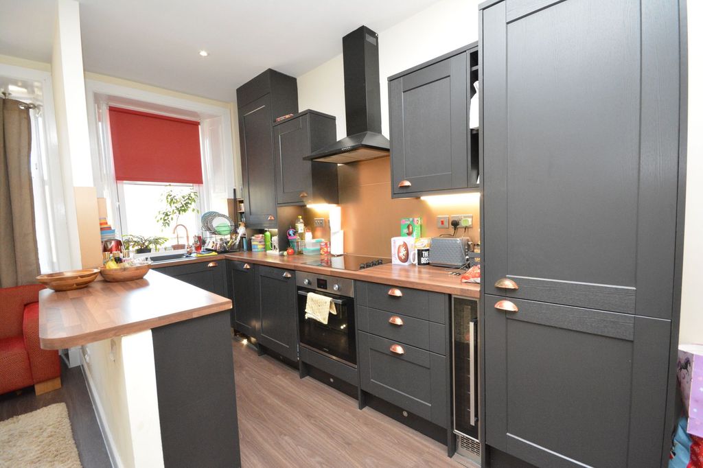 Additional image 8 of 2 bed flat for saleVicar Street, Falkirk FK1