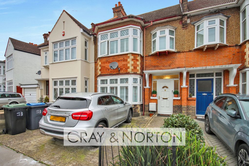 Property photo 1 of 10 Photo 9