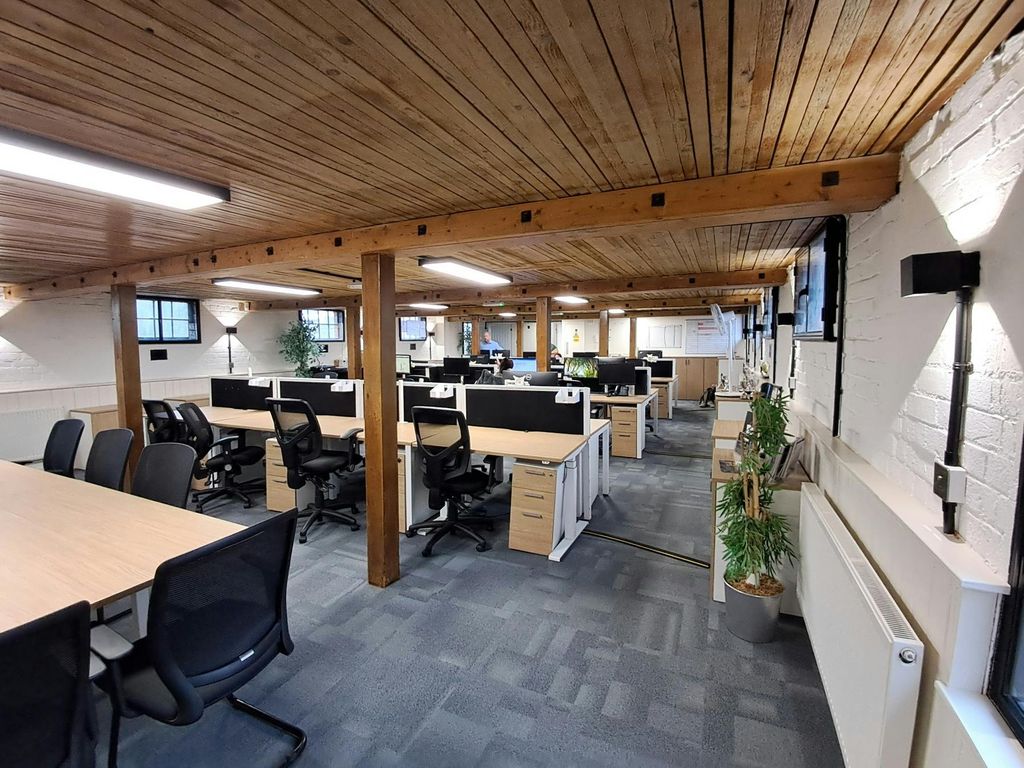 Property photo 3 of 5 20251201_111221.Jpg