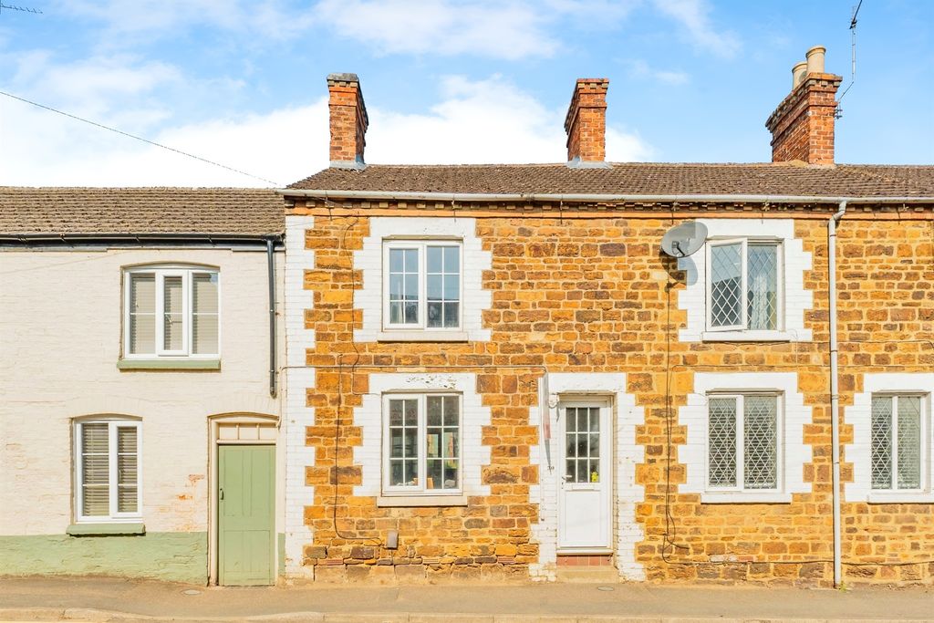 Property photo 1 of 17