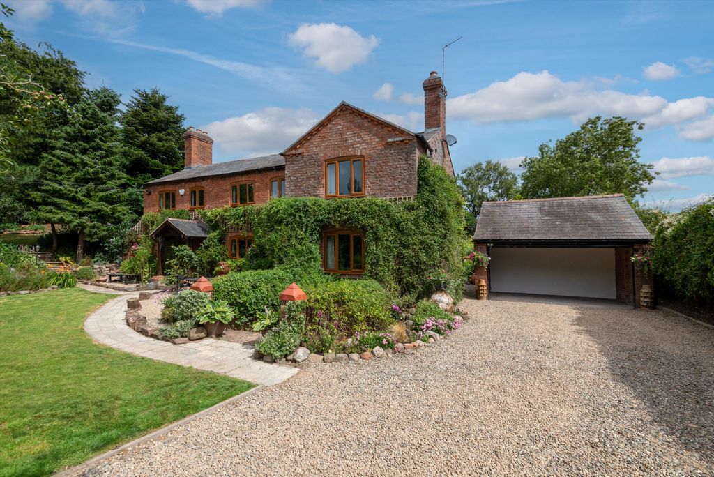 Property photo 1 of 34 Image