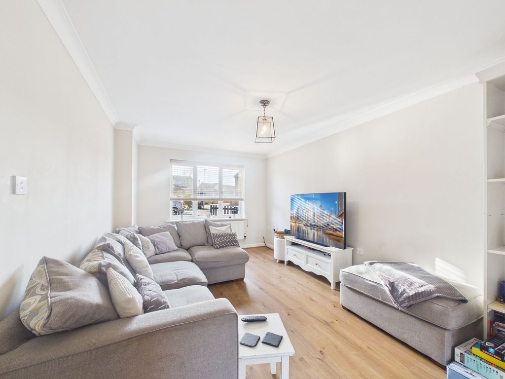 Property photo 3 of 16