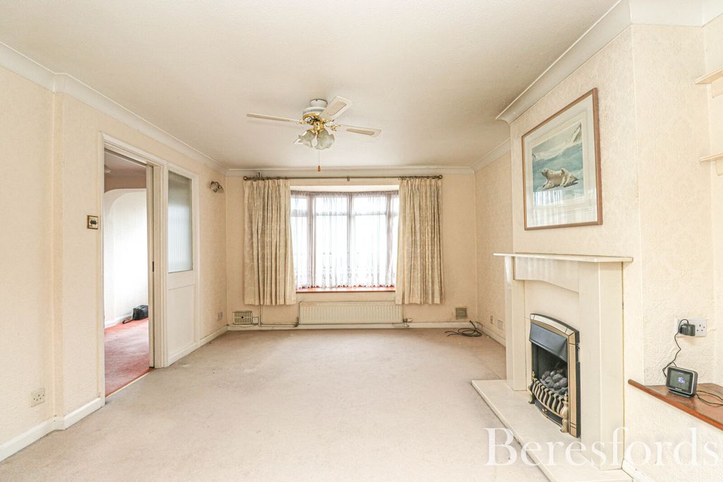 Property photo 3 of 20 Picture 3