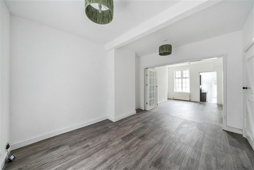 Property photo 1 of 20 (Main)