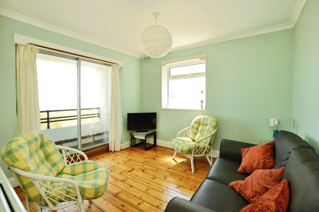 Property photo 2 of 21 Photo