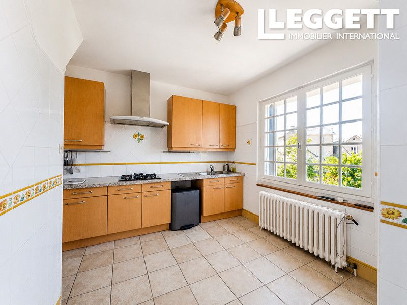 Property photo 3 of 10