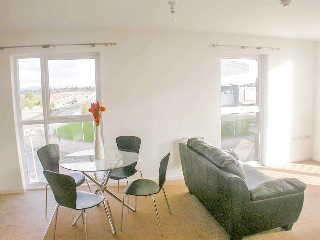 Property photo 3 of 10 Picture No. 13