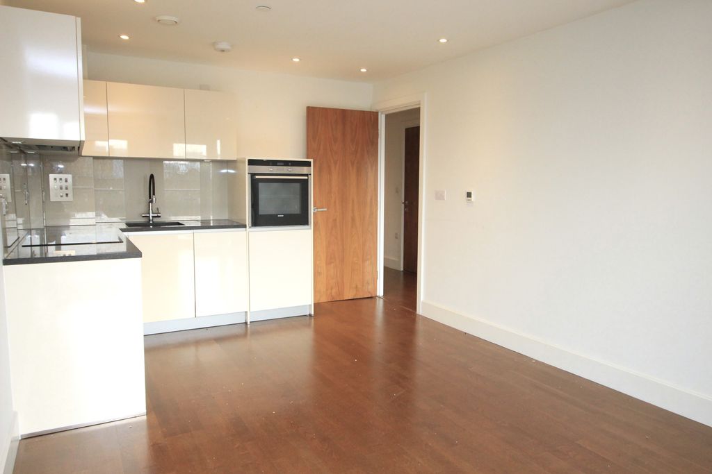Property photo 3 of 10 Img_0006