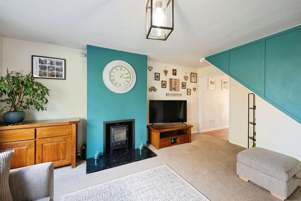 Property photo 3 of 19