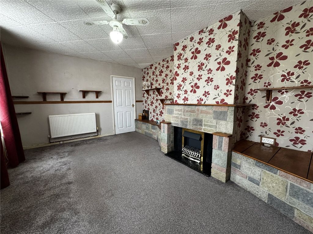 Property photo 2 of 19 Picture No. 05