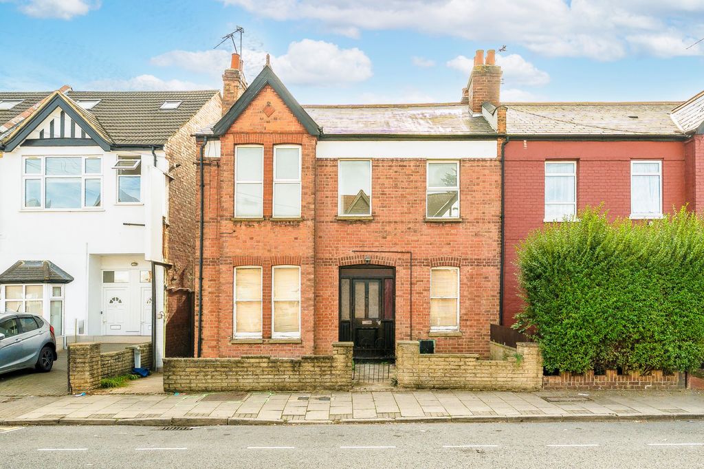 Property photo 1 of 12