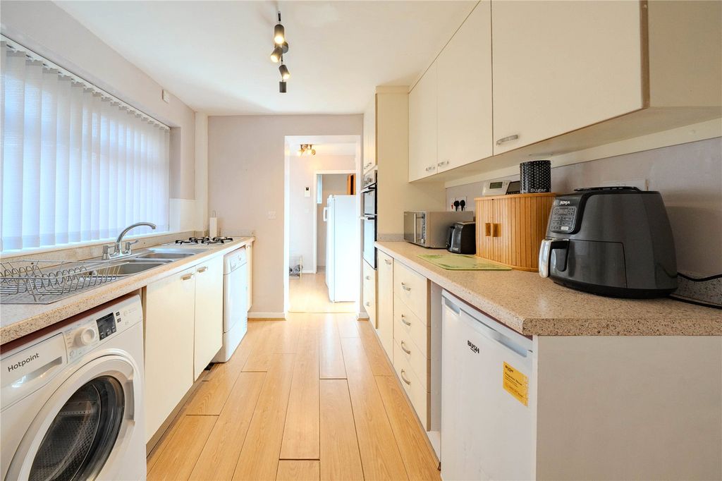 Property photo 3 of 19 Picture No. 14