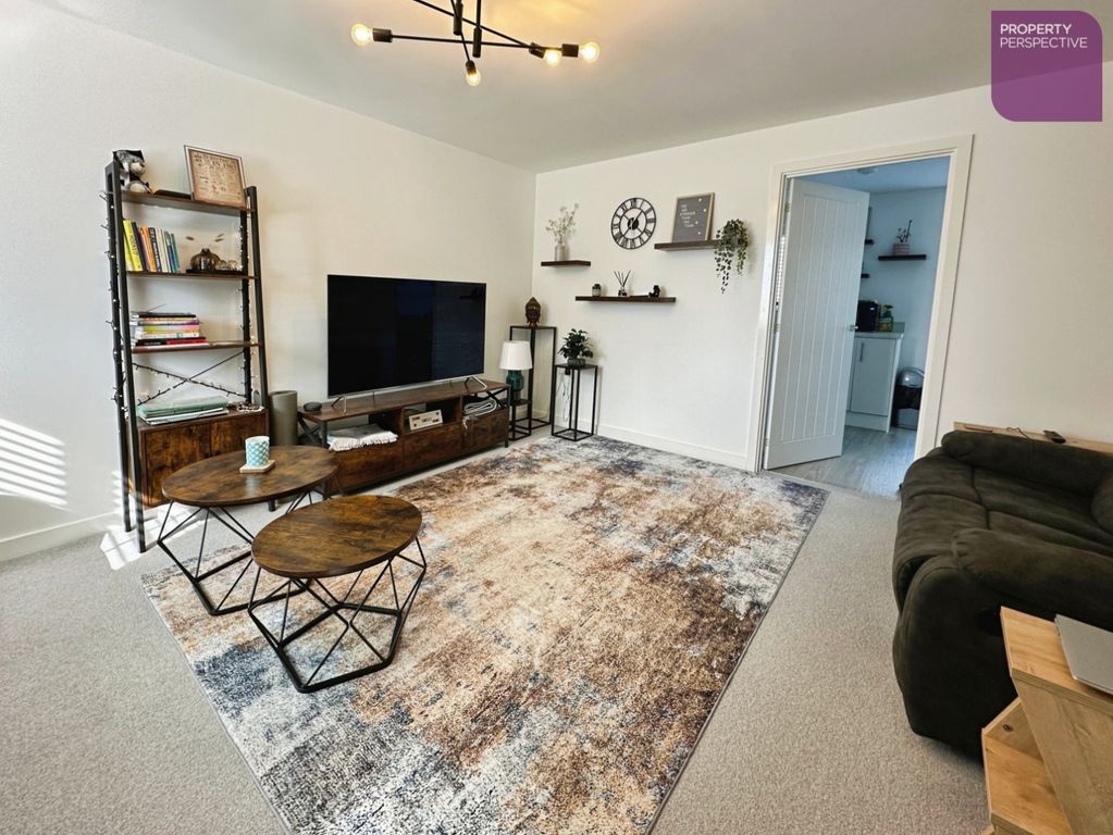 Property photo 2 of 12 Lounge