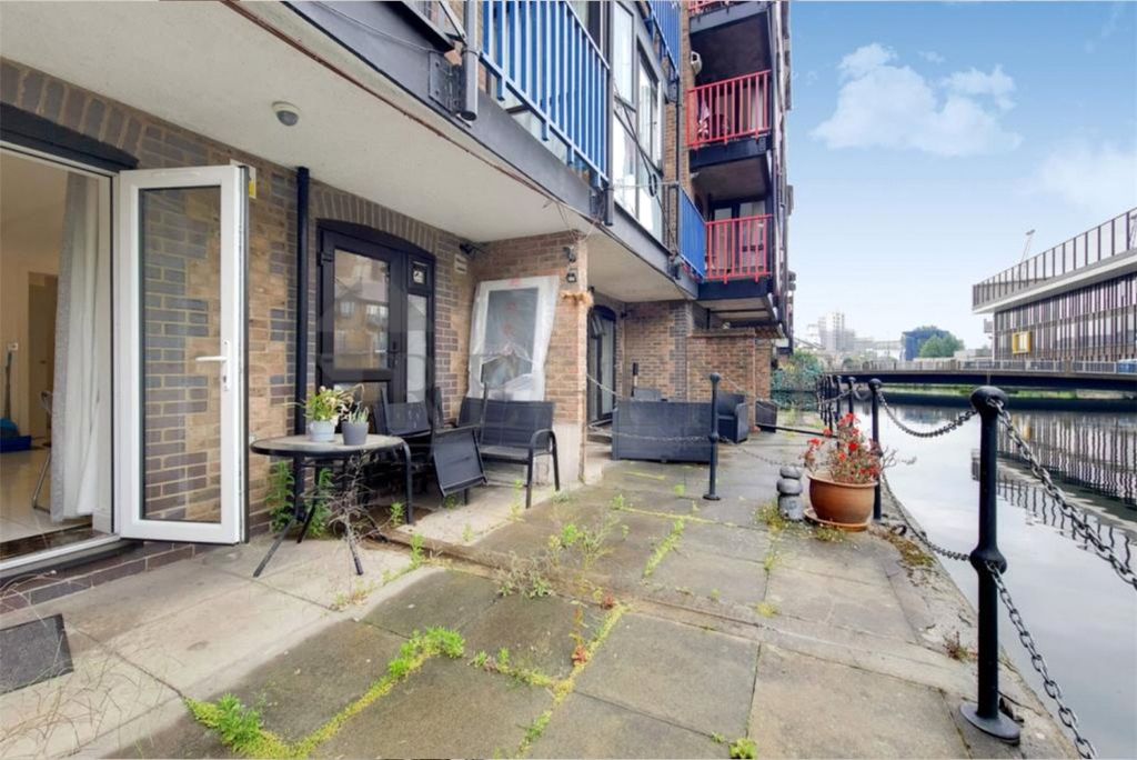 Property photo 2 of 17 Picture No. 03