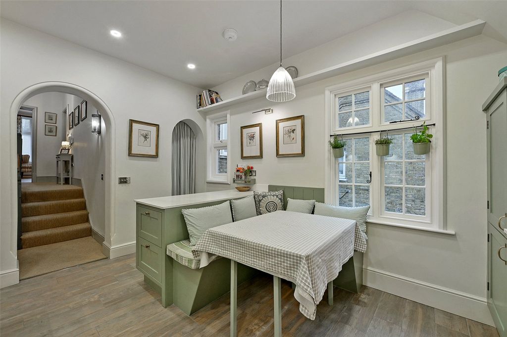 Property photo 2 of 11 Picture No. 02