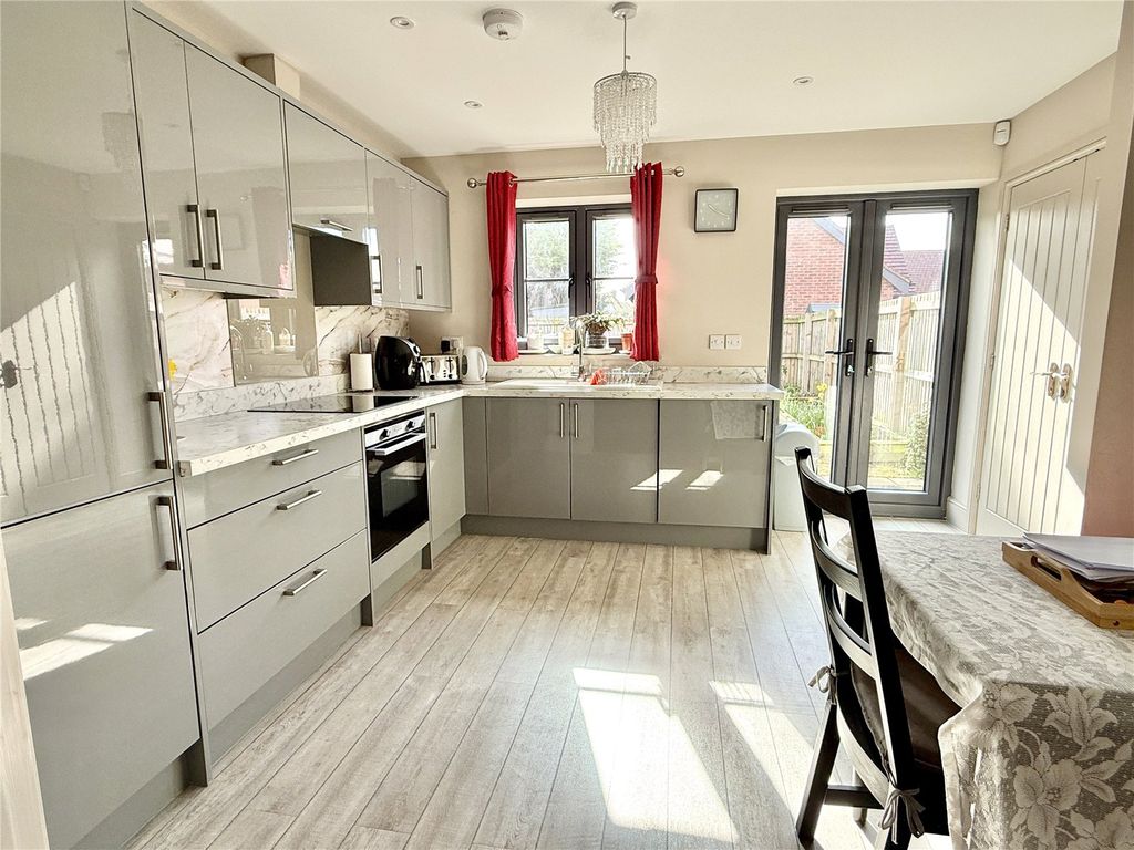 Property photo 3 of 13 Picture No. 07