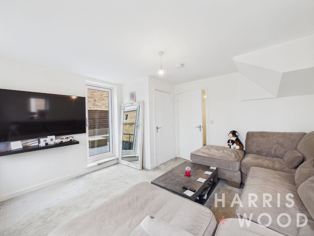 Property photo 3 of 28 4881963