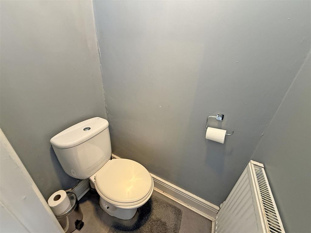 Additional image 5 of 5 bed property for salePreston Avenue, North Shields NE30