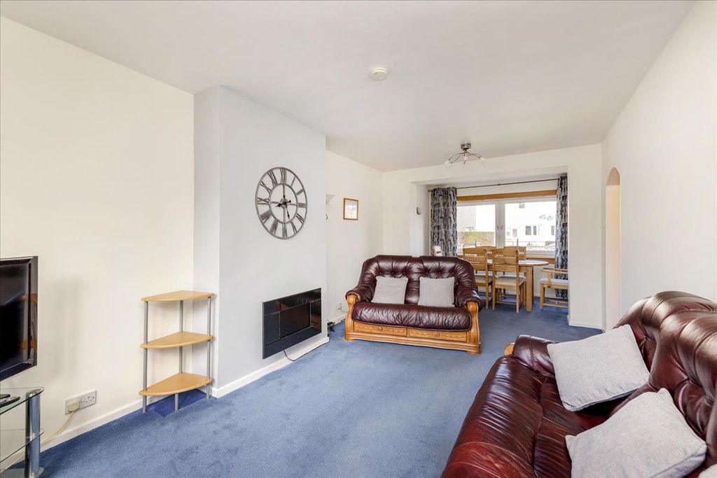 Property photo 3 of 24